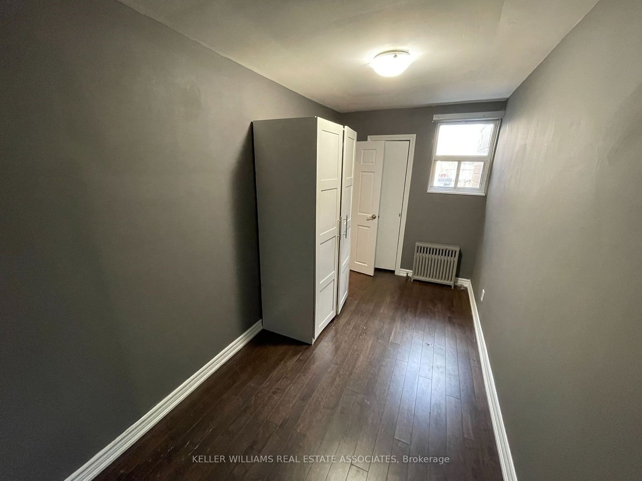 233 Lakeshore Rd E