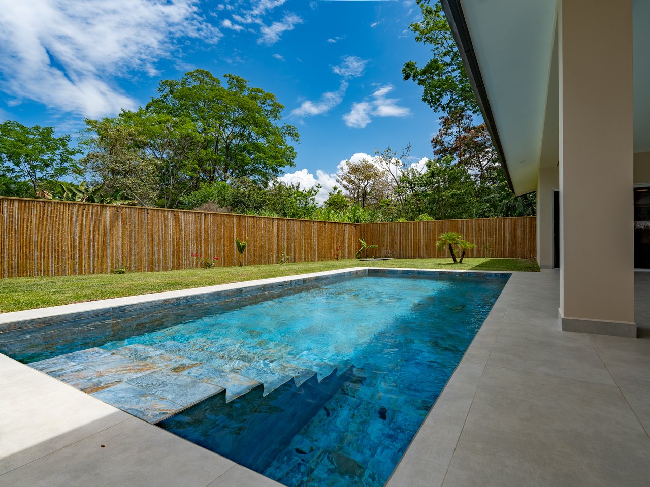 Refined Tropical Home in Uvita, Costa Rica | Walk to Beach & Parque Nacional Marino Ballena