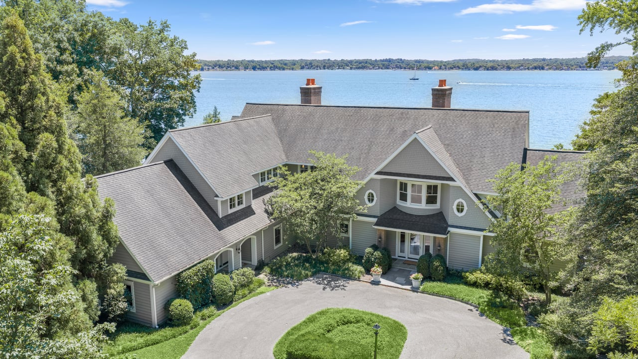 654 Round Hill Road
