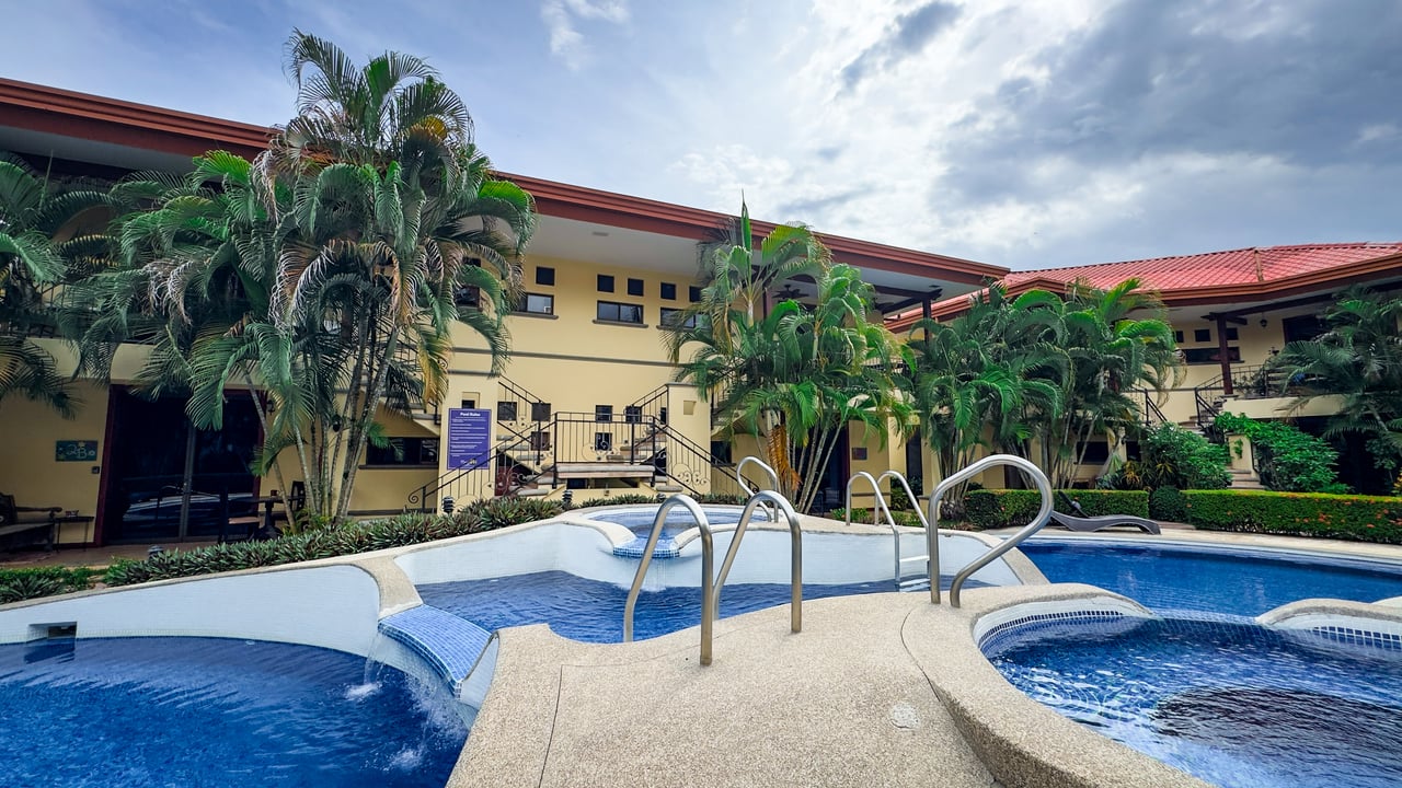 Jaco Condo Pool view