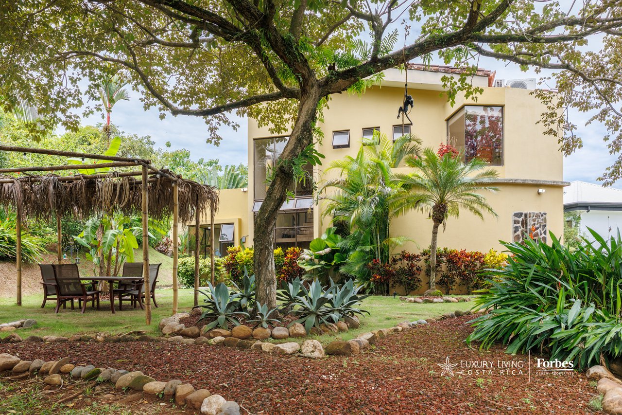 21473 - House with 4 bedrooms, pool, gardens and sea view, Esterillos Beach