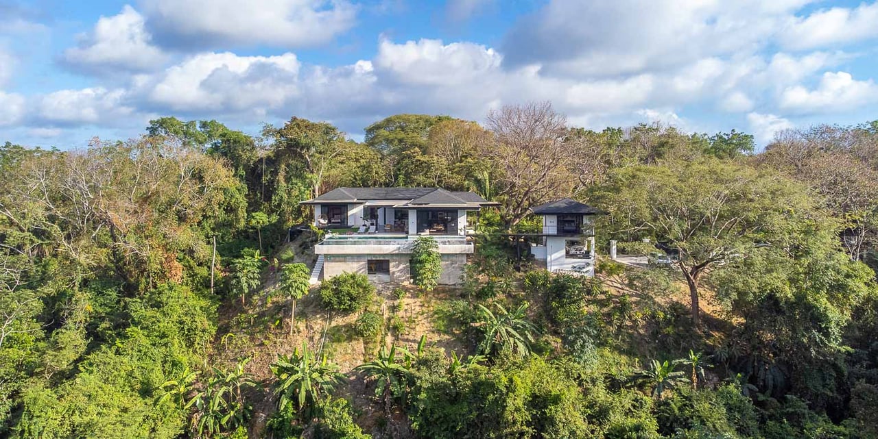 Villa Frangipani / Playa Hermosa, Santiago, Santa Teresa
