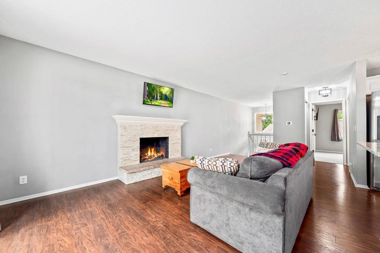 172 River Woods Ln