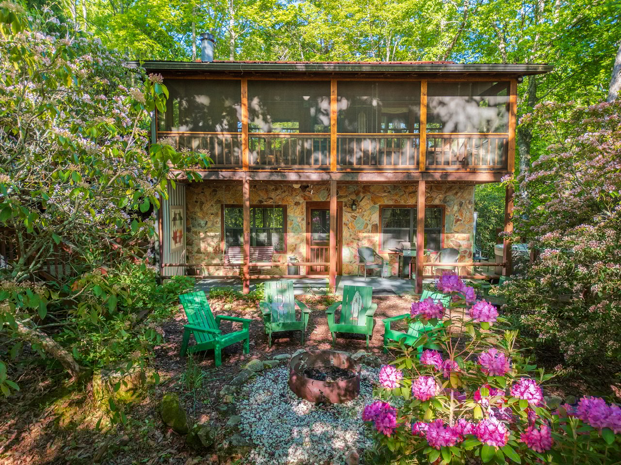 90 Holloway Circle, Blue Ridge, GA 30513
