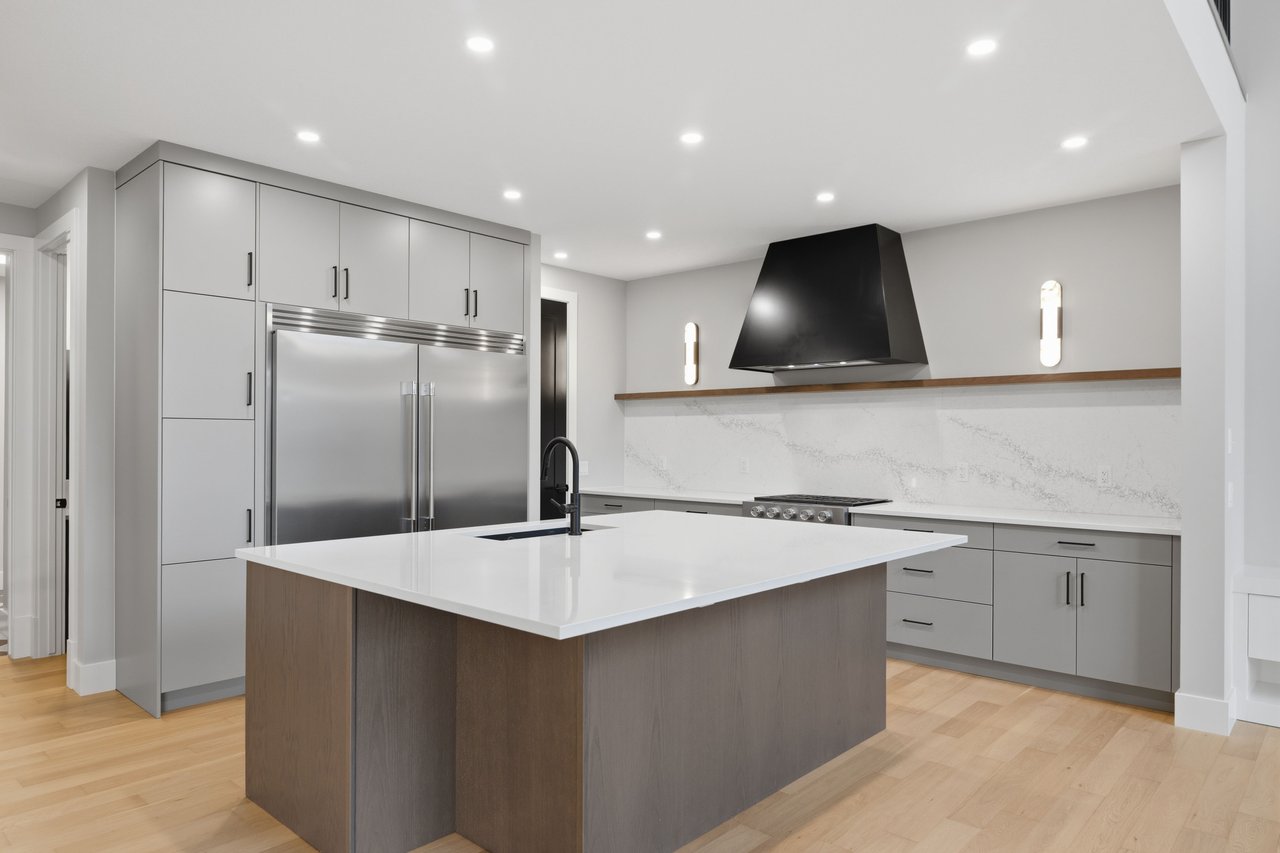 116 Greenwich Heath NW