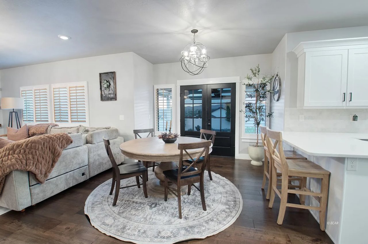 2030 Eagle Ridge Loop