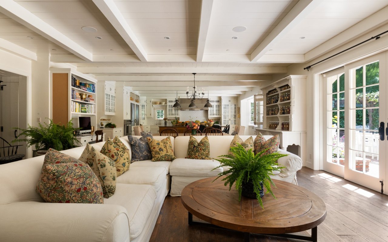 1900 Old Ranch Road, Sullivan Canyon