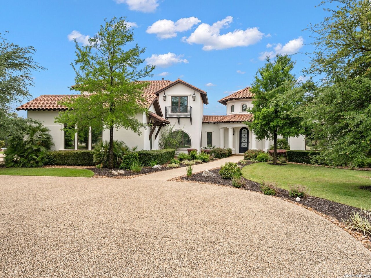 Luxury home in Shavano Park TX near San Antonio