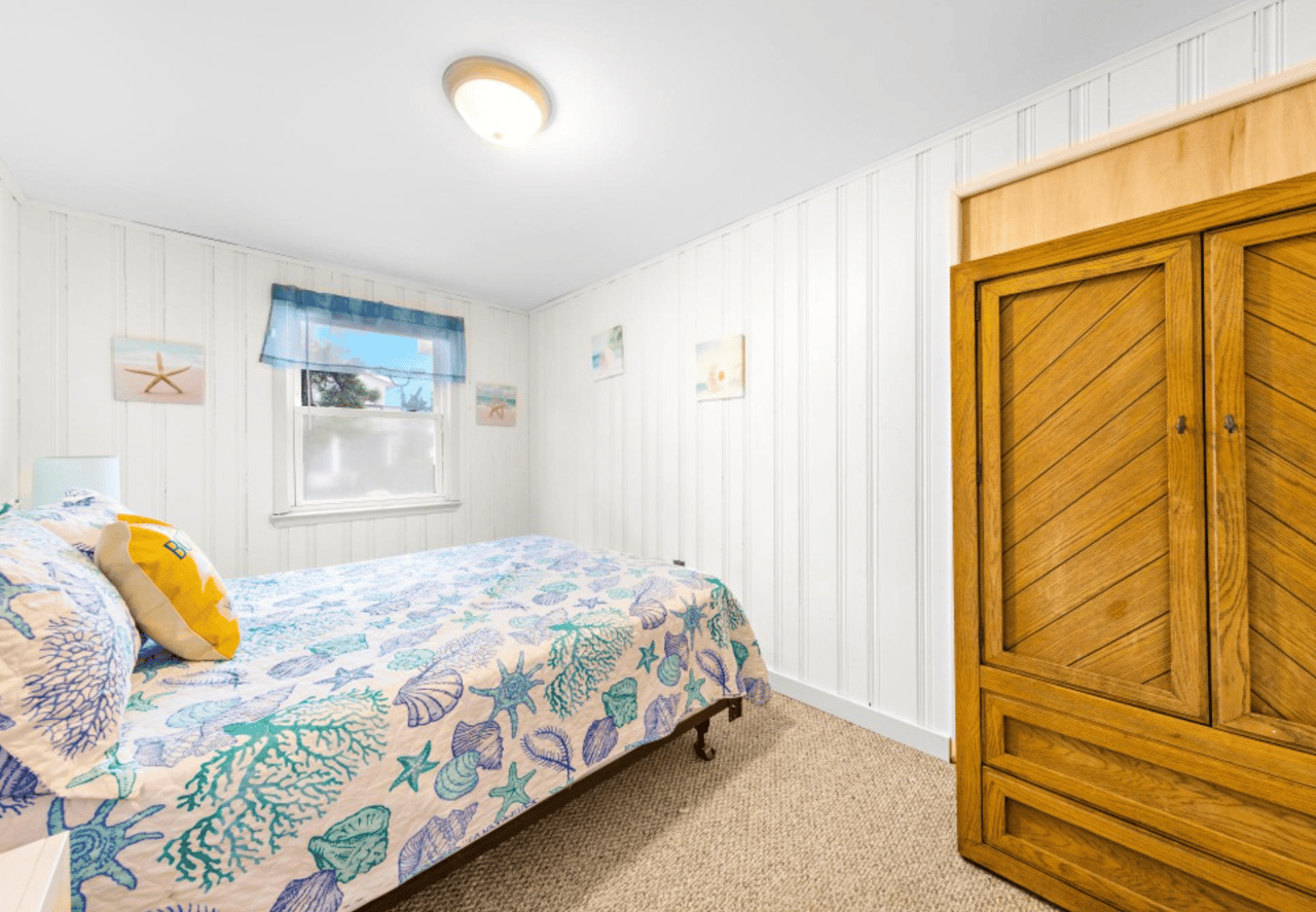 18 E Dupont Ave, Brant Beach (Ground Floor) 