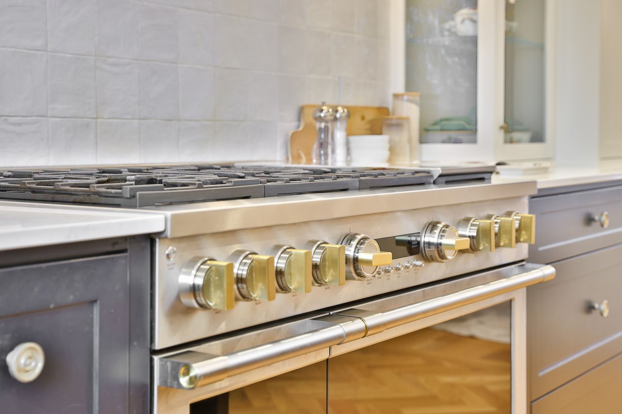 2464 Deer Run Avenue