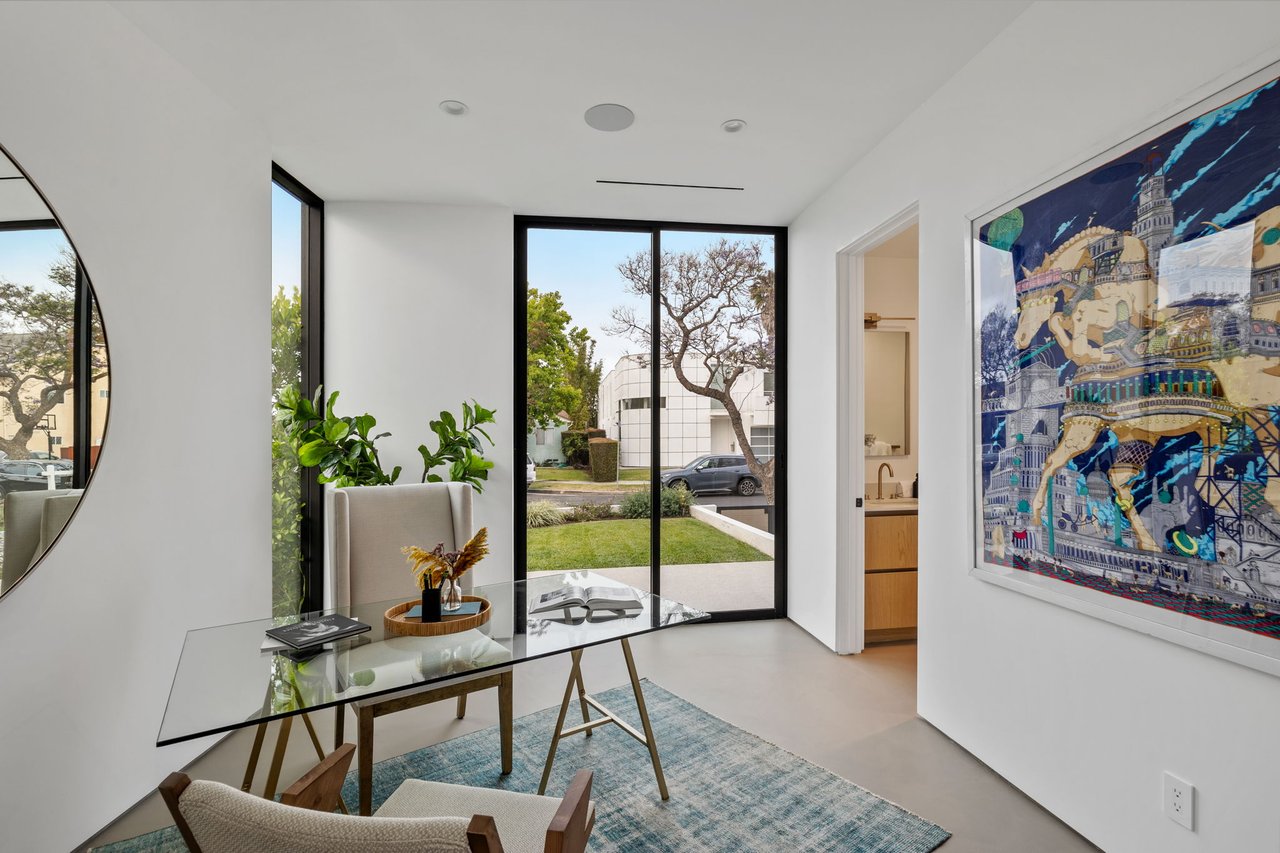 3041 Mountain View