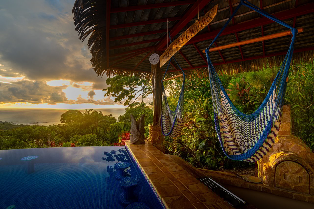 Castillo Puesta del Sol, Escalares - 