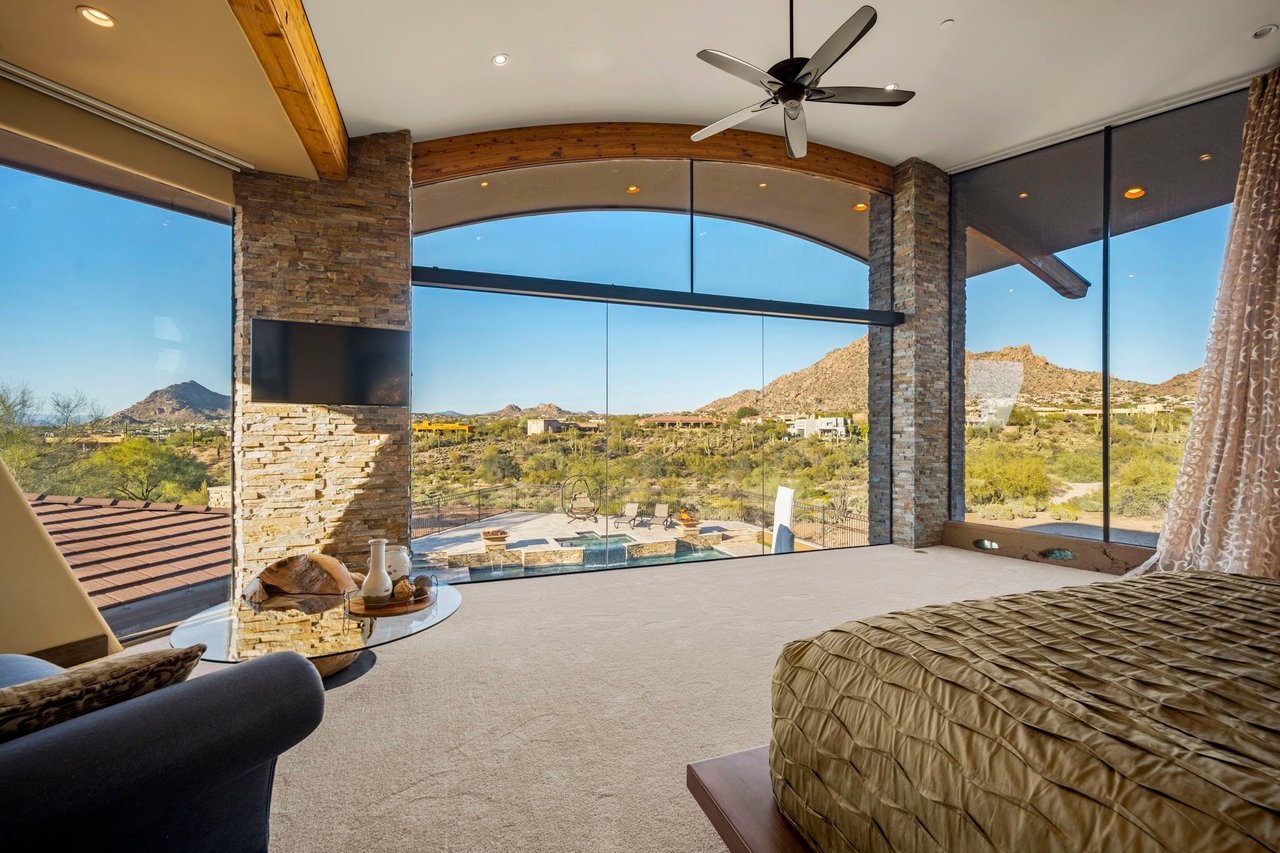 10570 E Pinnacle Peak Road