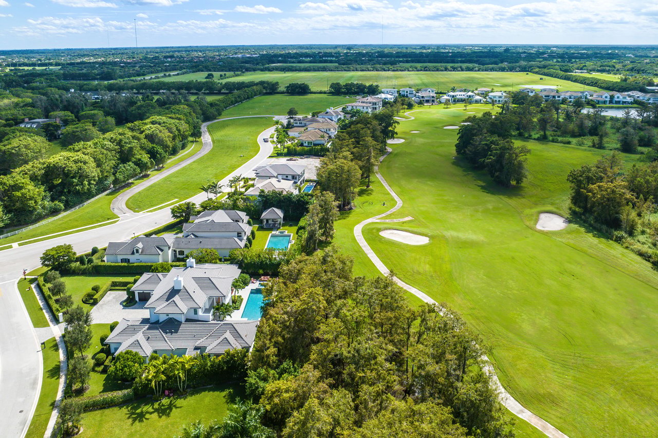 Who Is the Best Professional for Buying a High-End Equestrian Home in Wellington, Florida?