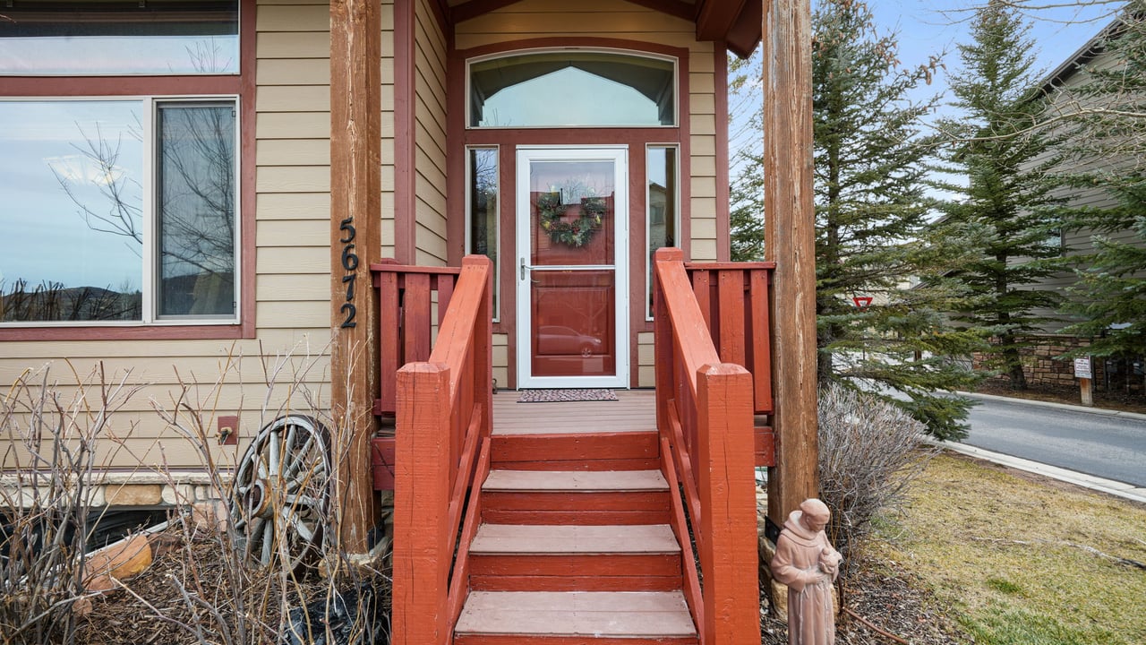 5672 Oslo Lane