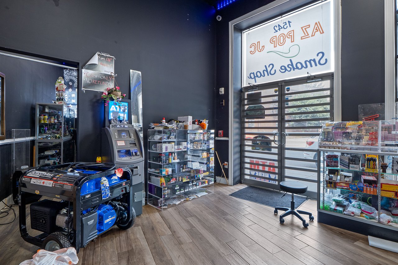Fully Built-Out Smoke Shop | Turnkey Business Opportunity