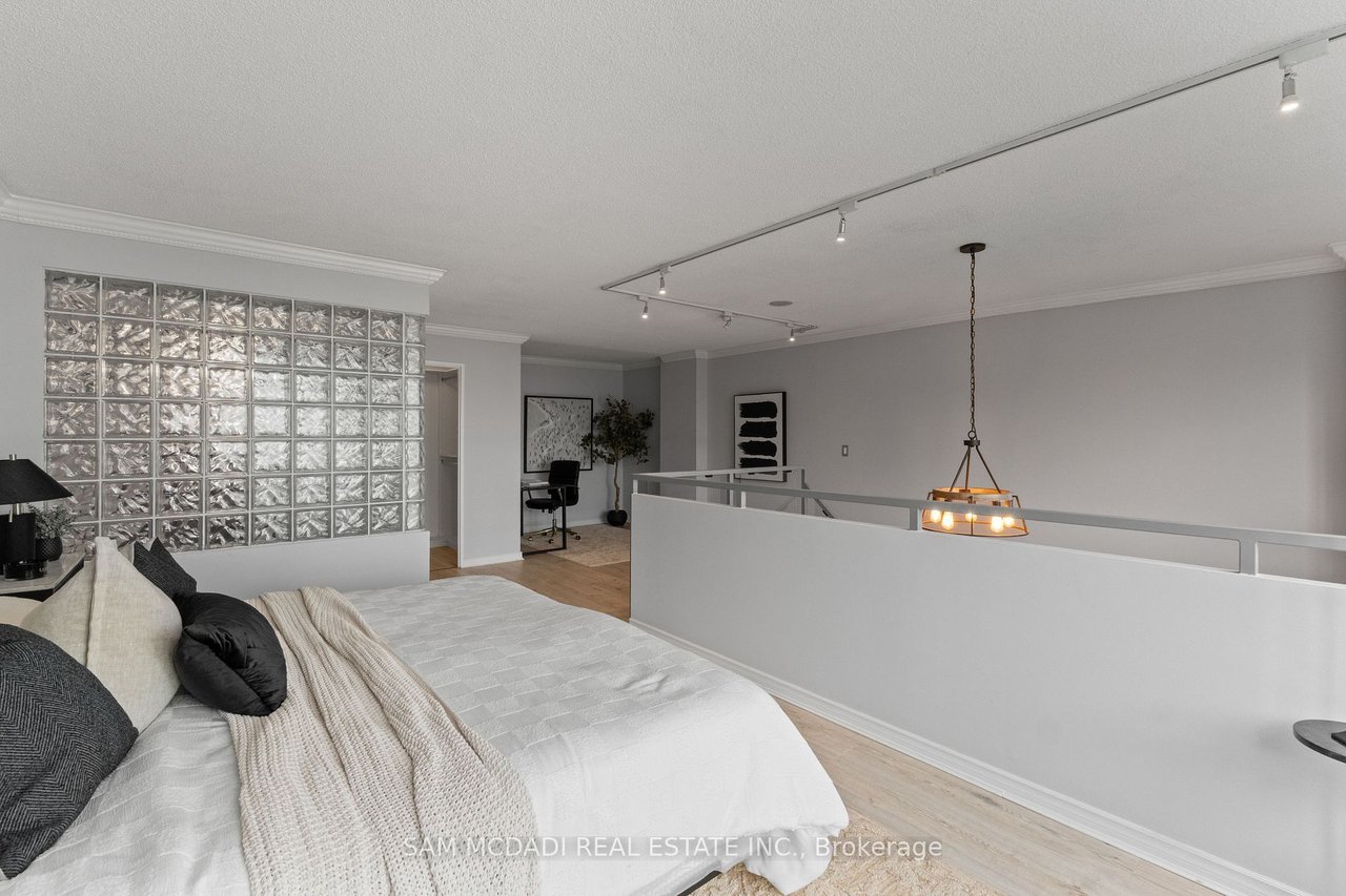 DREAMY TWO-STOREY PENTHOUSE