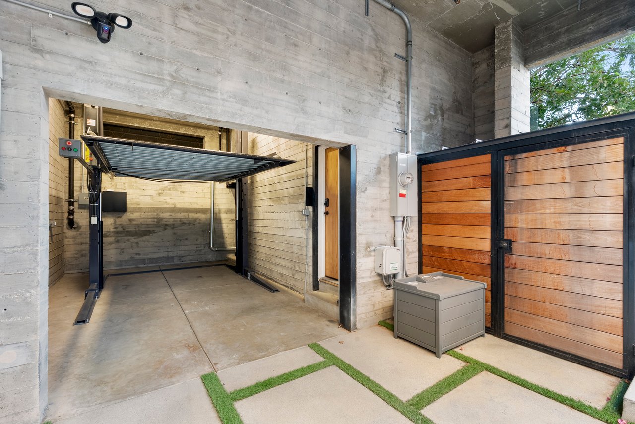 1033 N Vista St, West Hollywood