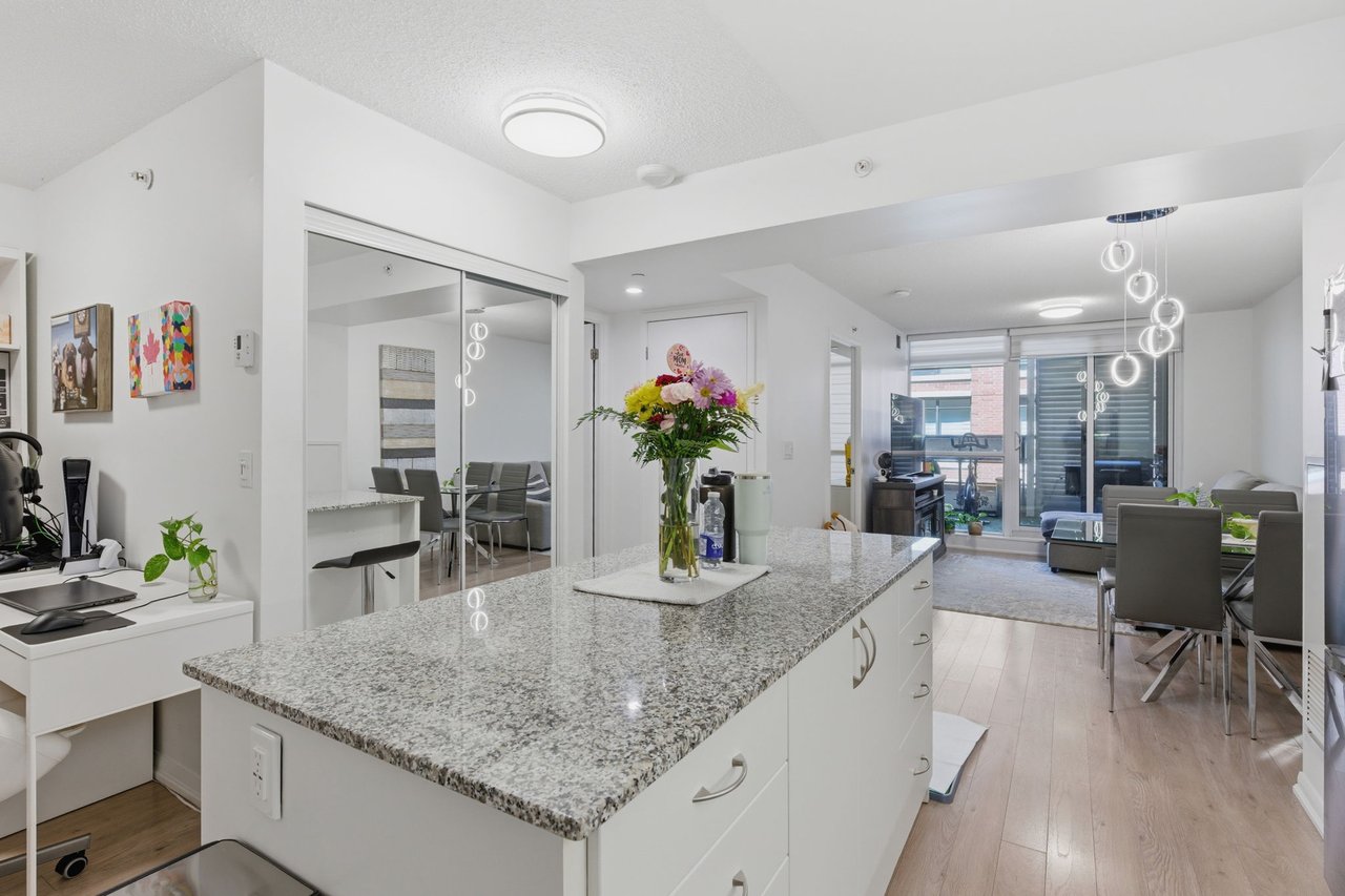 800 Lawrence Ave W Unit 304