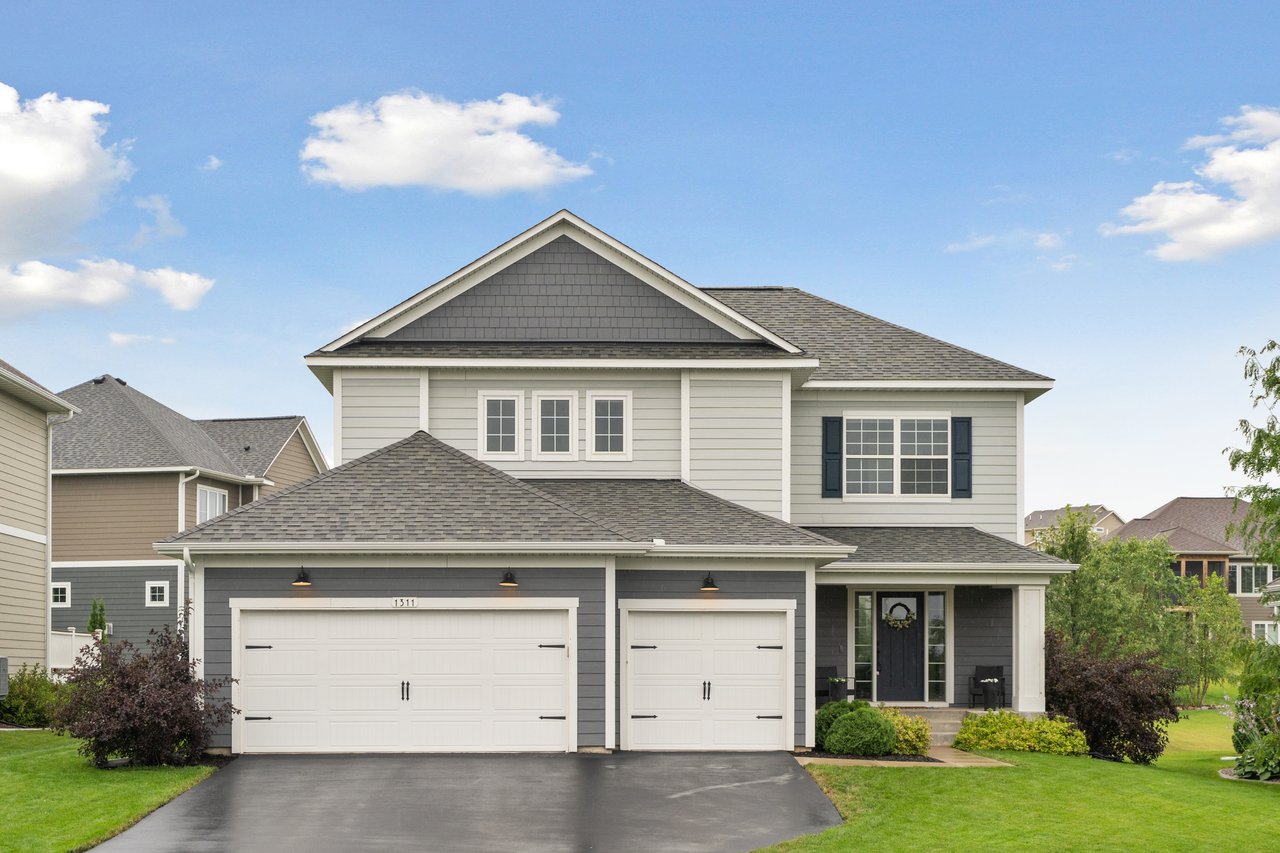 exterior photo of a home sold by A Good Life Group in Woodbury MN