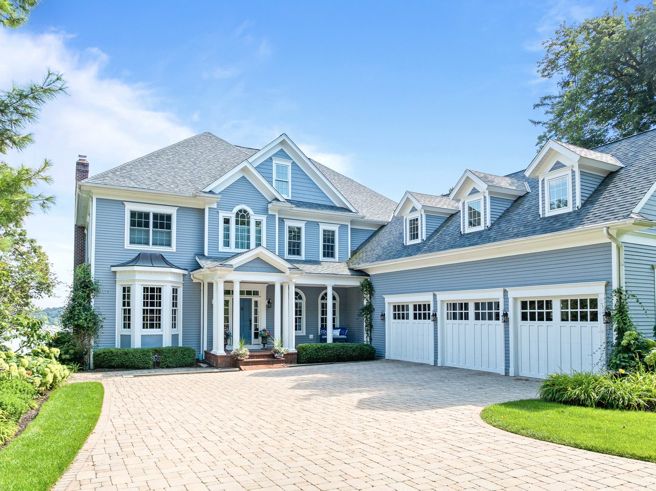N2224 Bonnie Brae Lane