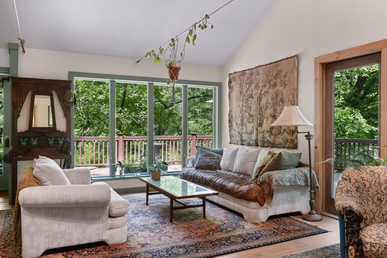 122 Buffalo Hollow Rd