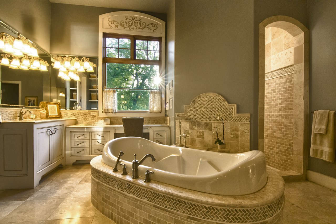 Edgewater Waterfront Estate