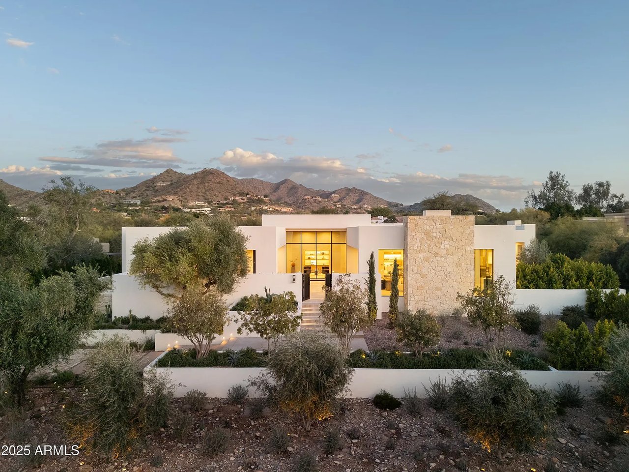 4510 E Maderos Del Cuenta Drive