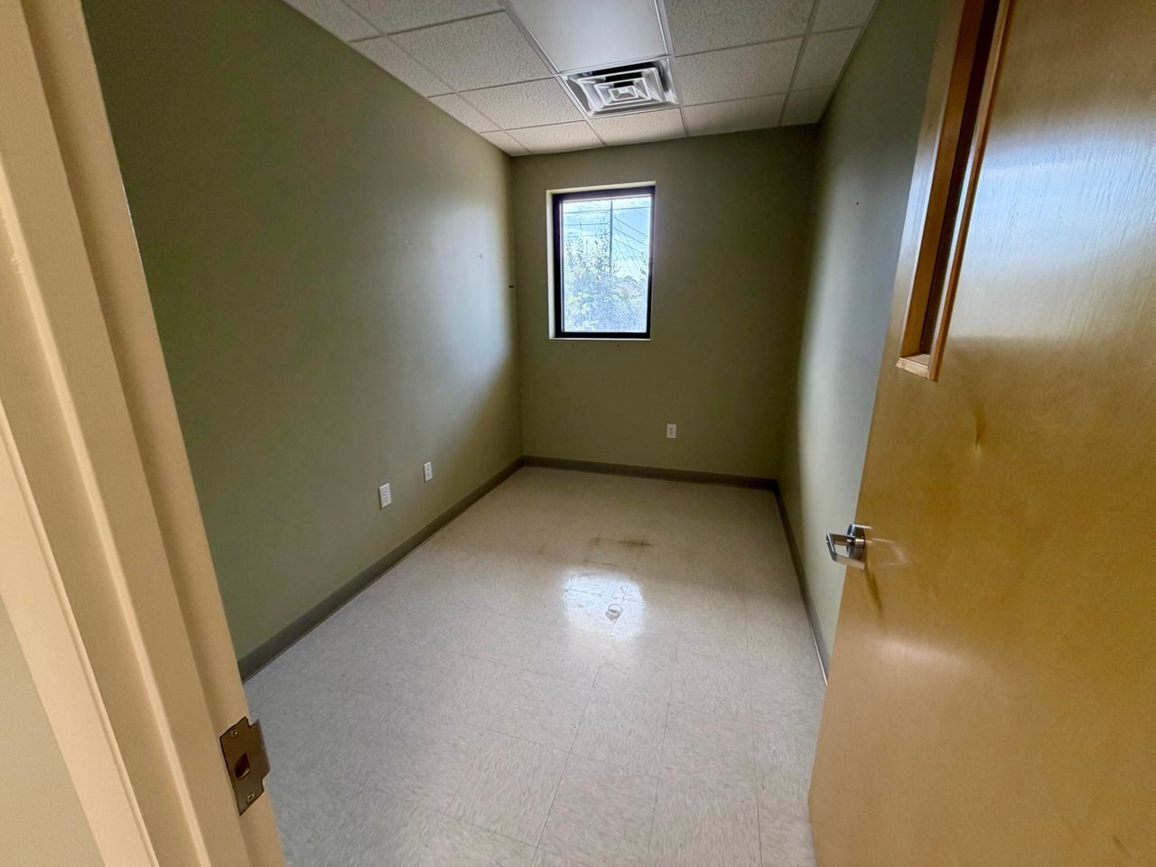 514 Mary Esther Cut Off NW