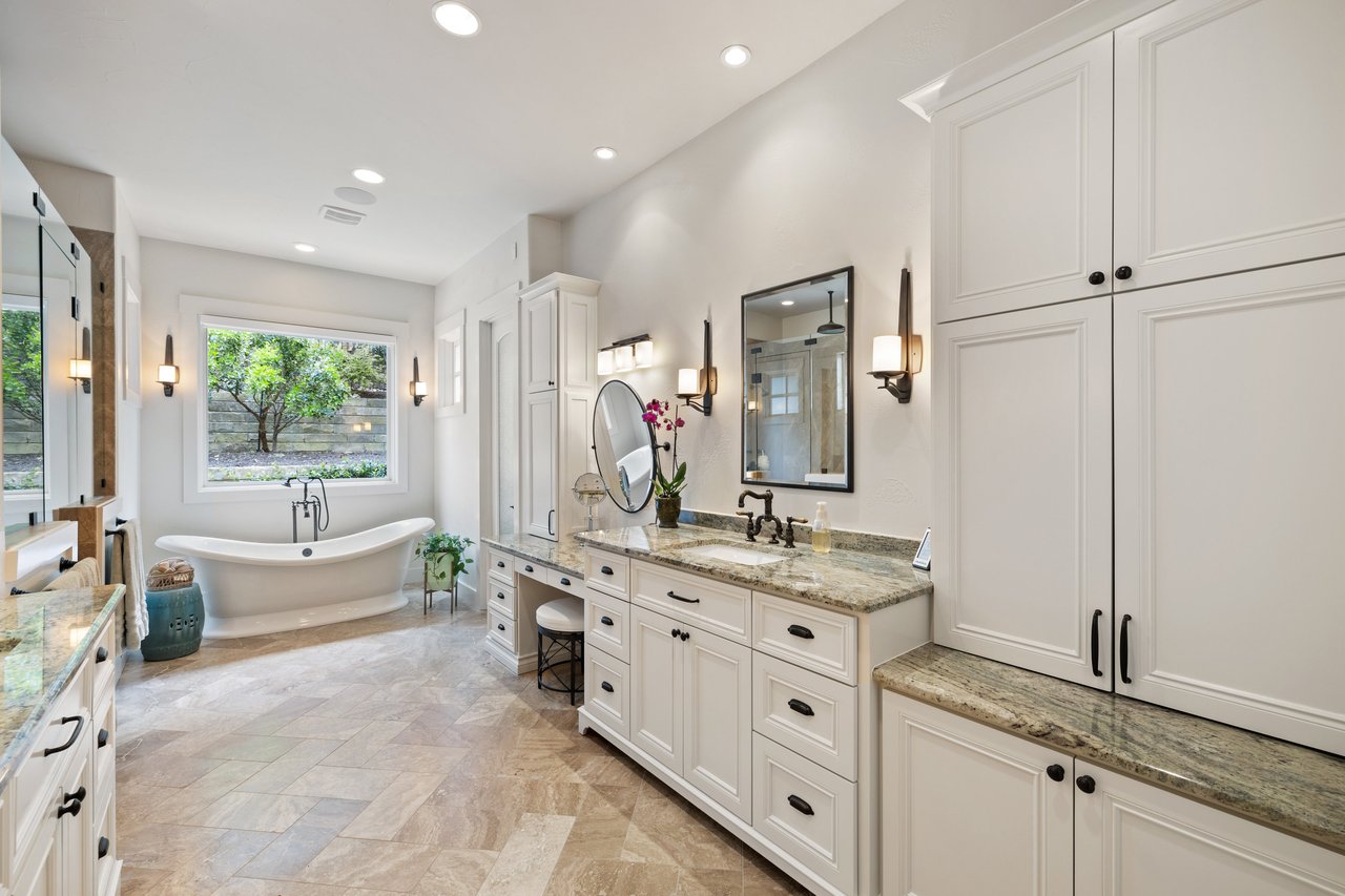 12821 Hacienda Ridge
