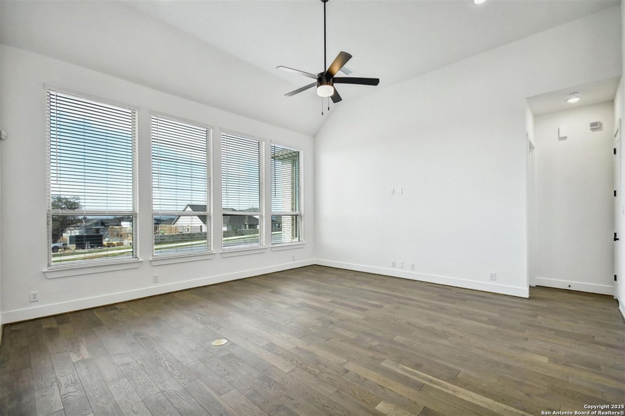 409 Dulce Vista