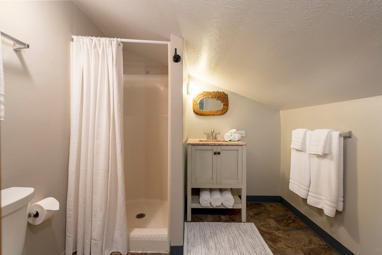 Turtle Bay 1 Bedroom with Loft SLEEPS 4-6