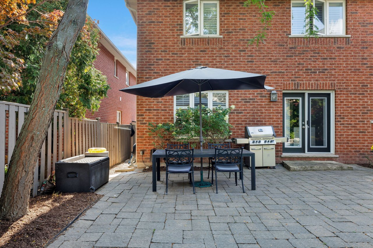 2202 Brookhaven Crescent