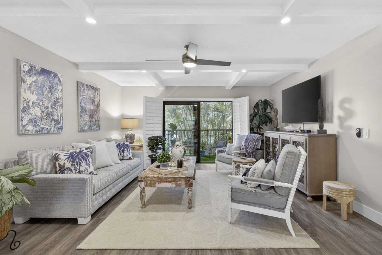 327 Southwind Drive, 203