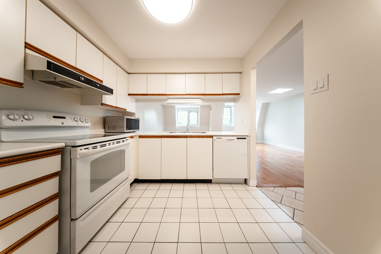 Leaside Living Simplified