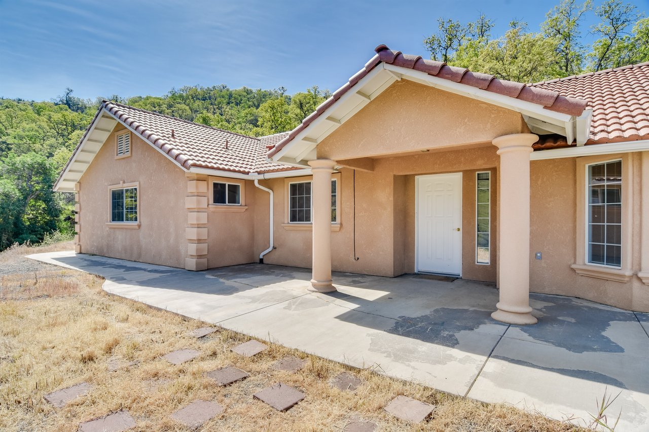 27557 Paradise Valley Lane Clovis California 93619