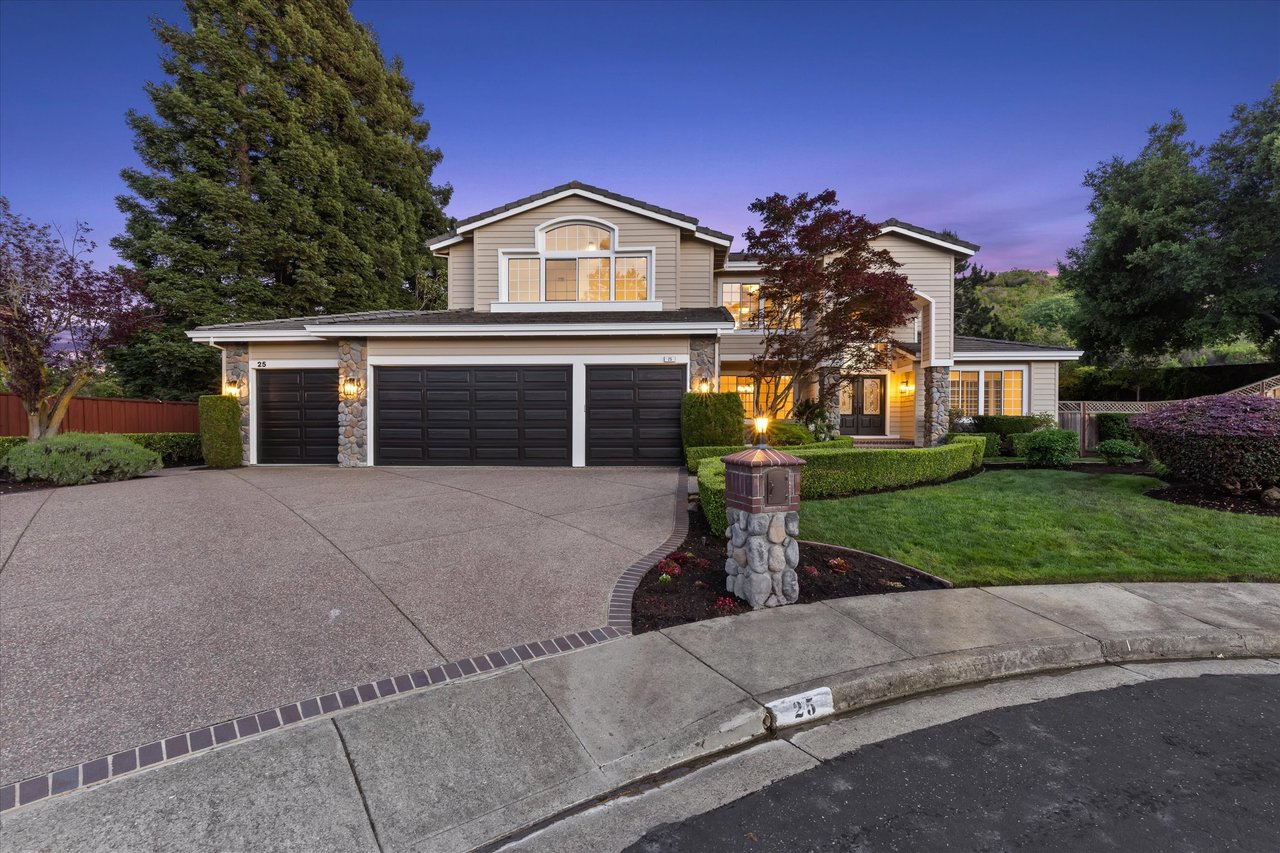 25 Crown Valley Court