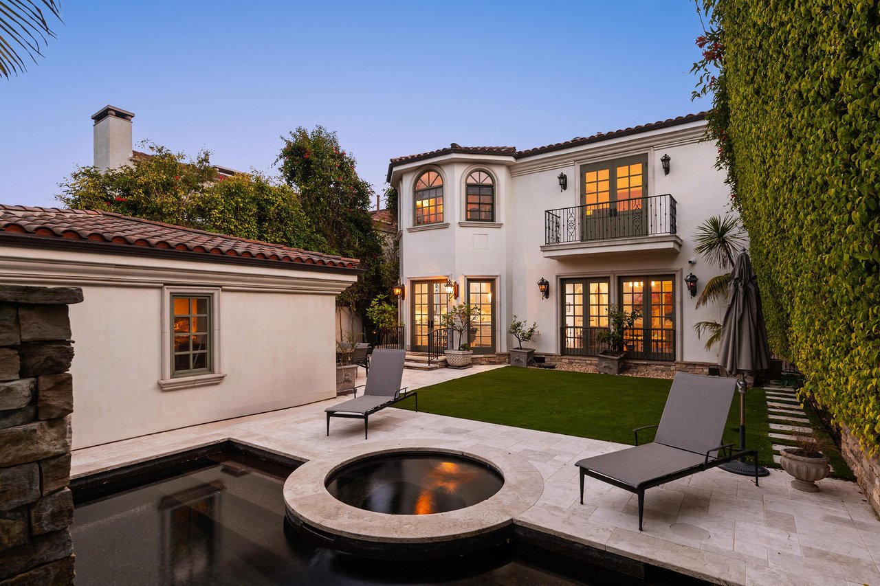 327 22nd St, Santa Monica