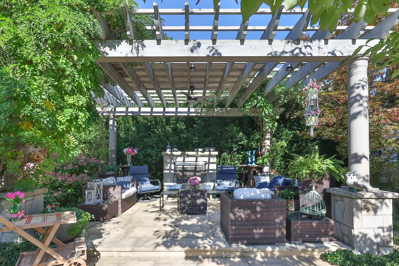 342 Pomona Avenue, Burlington