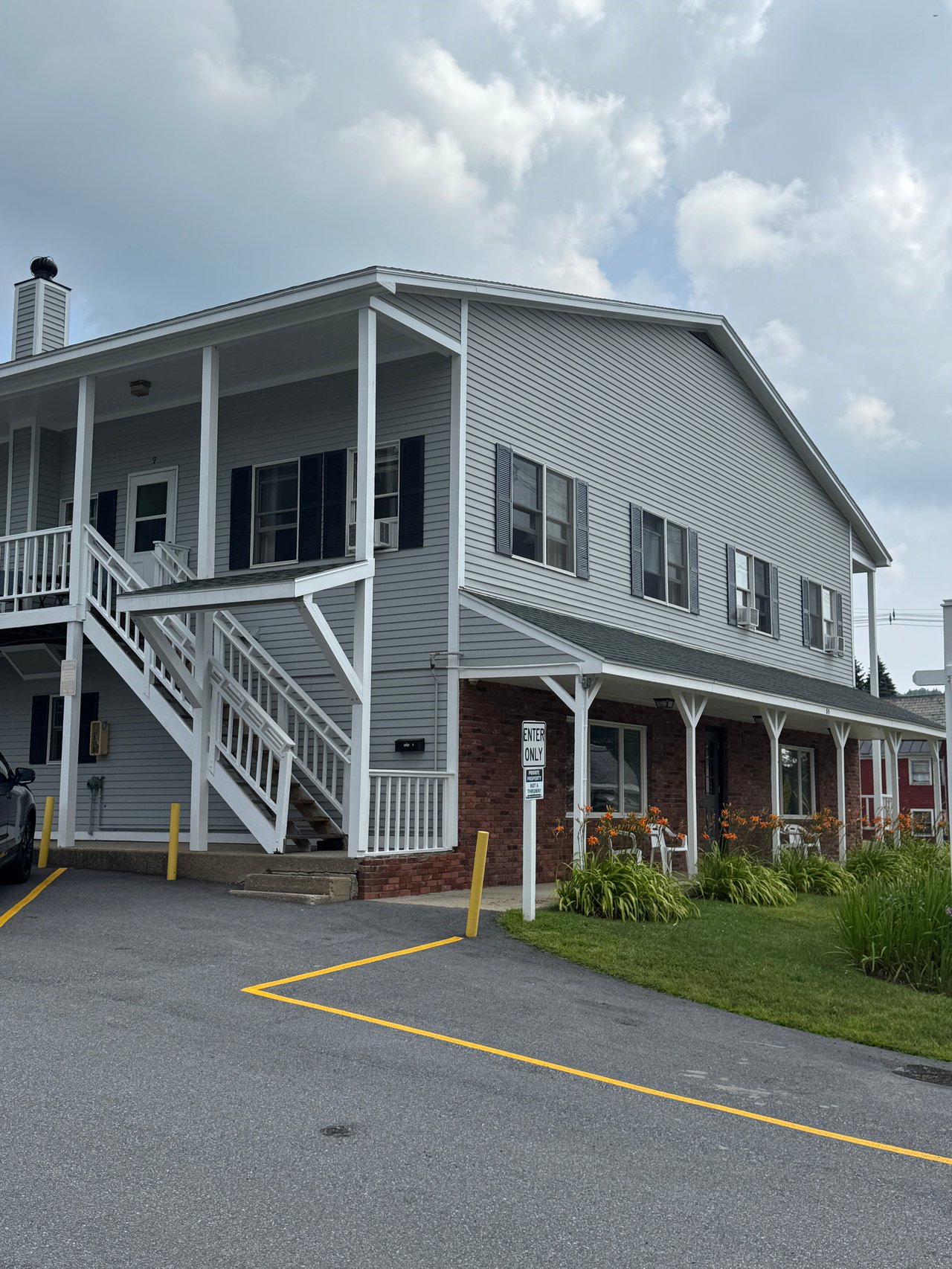 85 Main St, Village Green #309