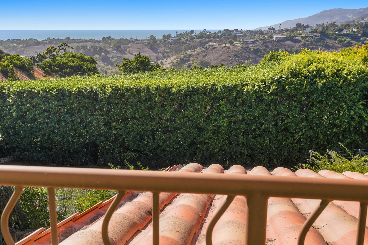 6333 Gayton Place, Malibu