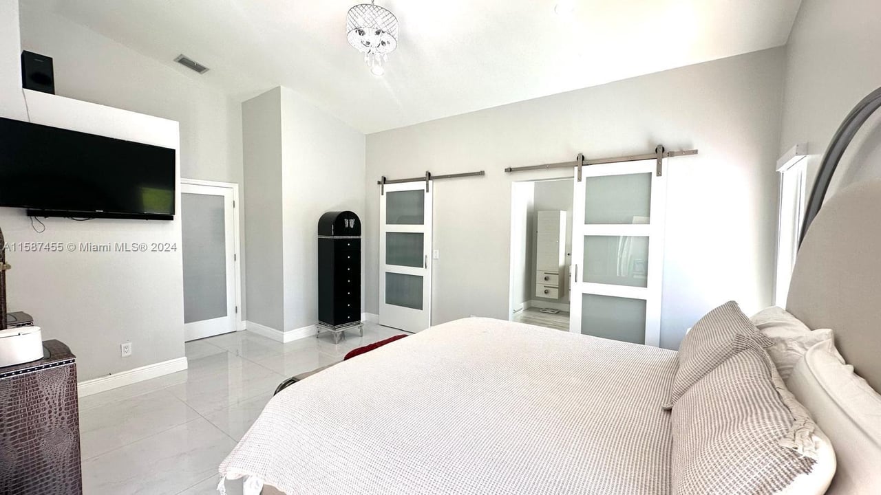 18226 SW 29 St Miramar