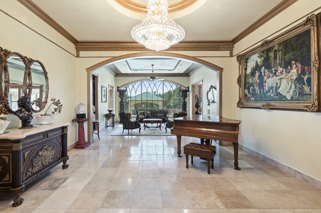 A Rare West Austin Estate on 32 Unrestricted Acres