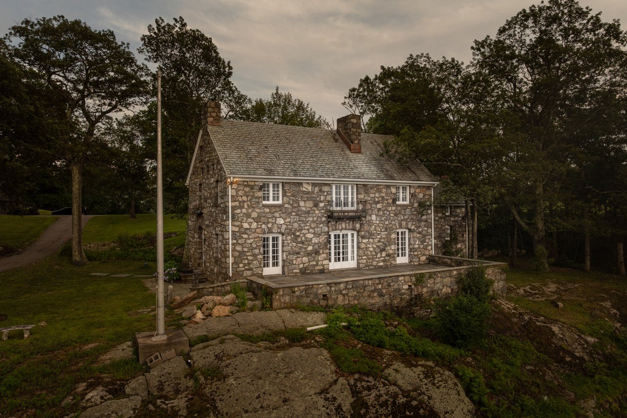 401 Woodmont Road