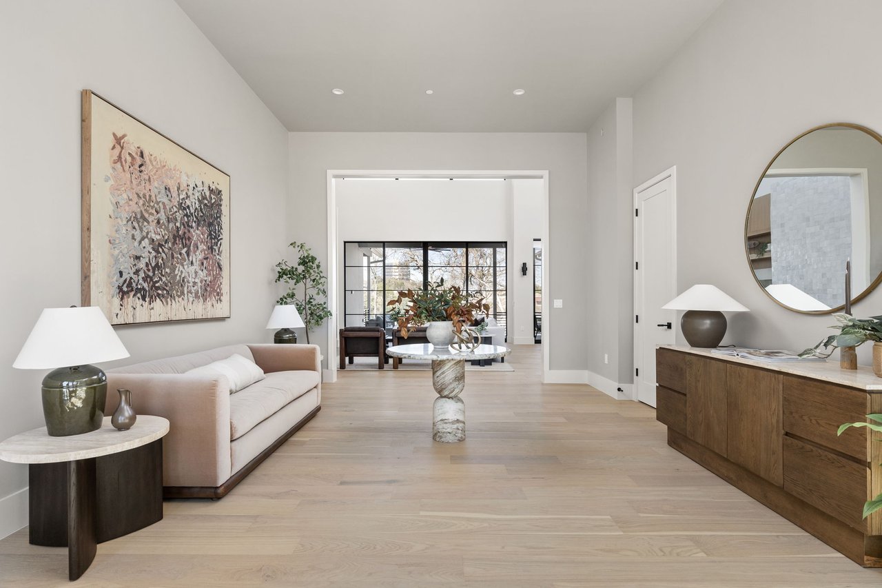 Forest Hills Residence