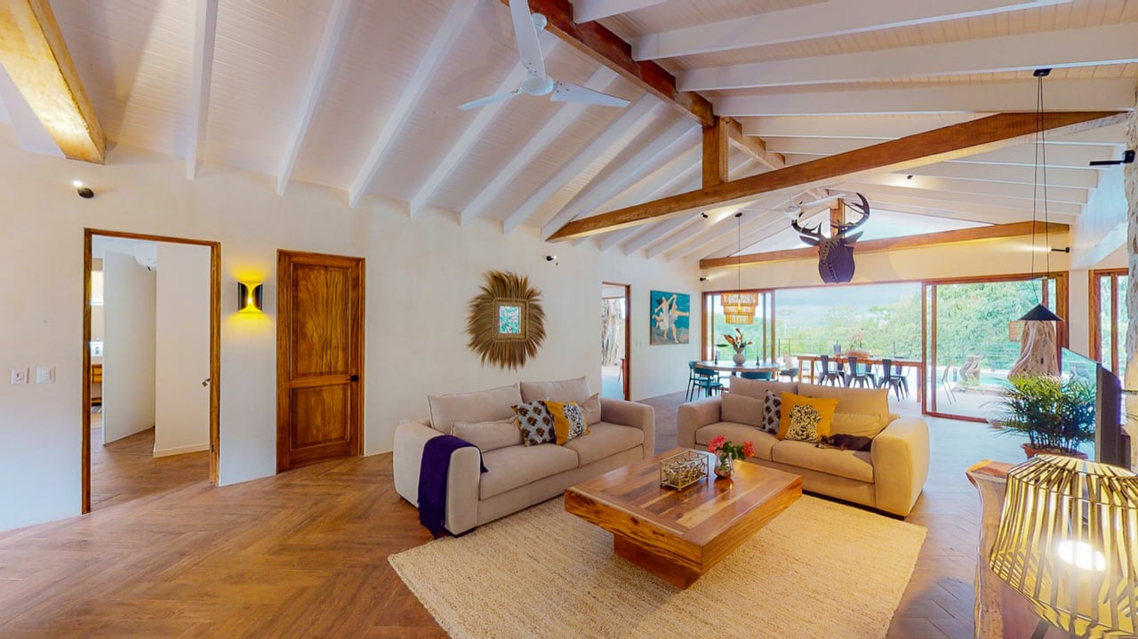 Five Star Private Rainforest Estate on Acreage with Creek