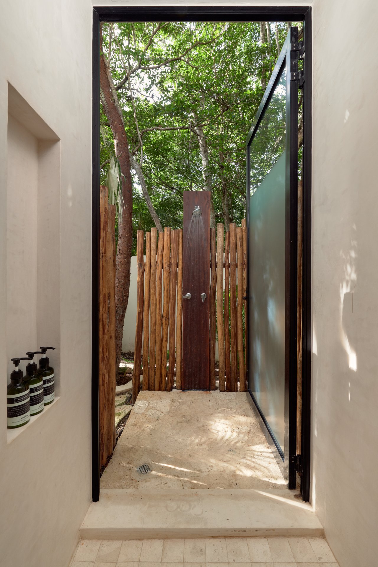 Casa Lydia | 3BR Villa w/ Walk-Out Pool Suite