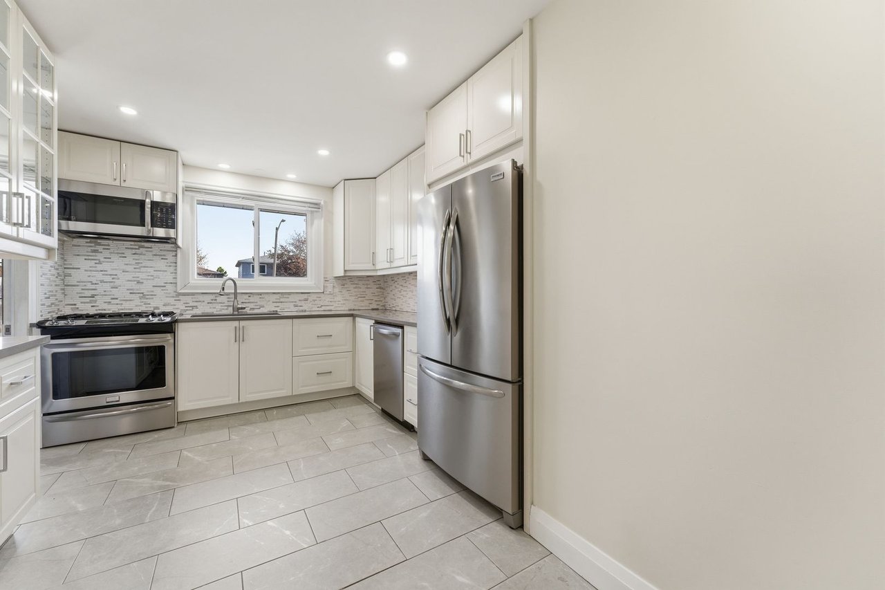 2362 Greenbank Tr