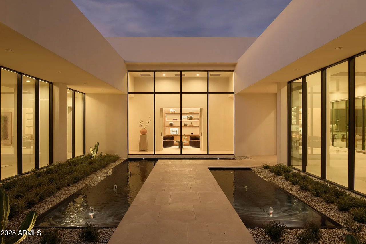 4510 E Maderos Del Cuenta Drive