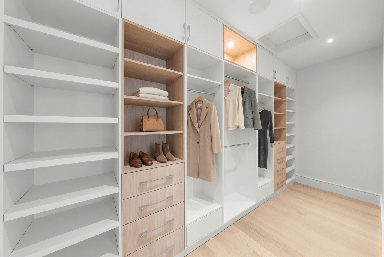 Uniquely Distinguished Property